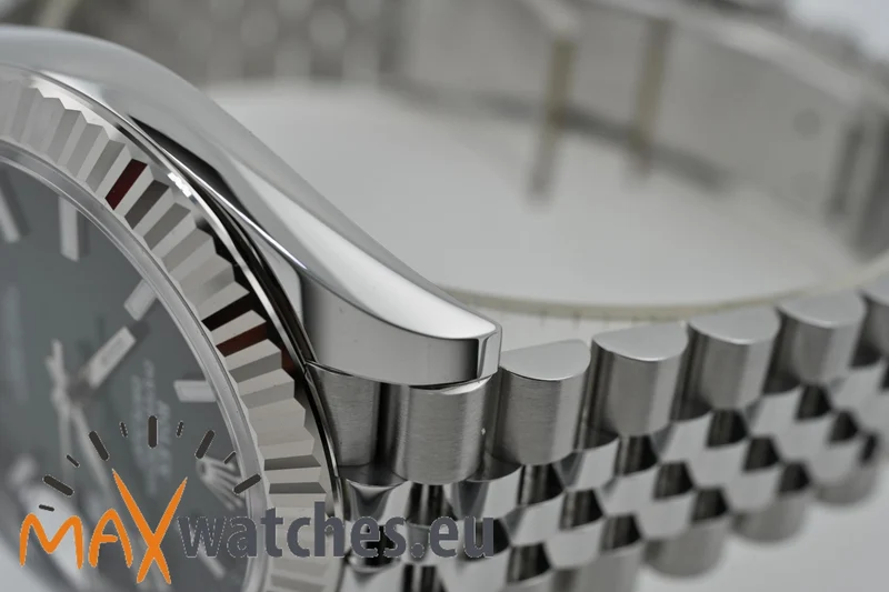 Rolex Datejust 41 126334 Green Dial Jubilee Ombre