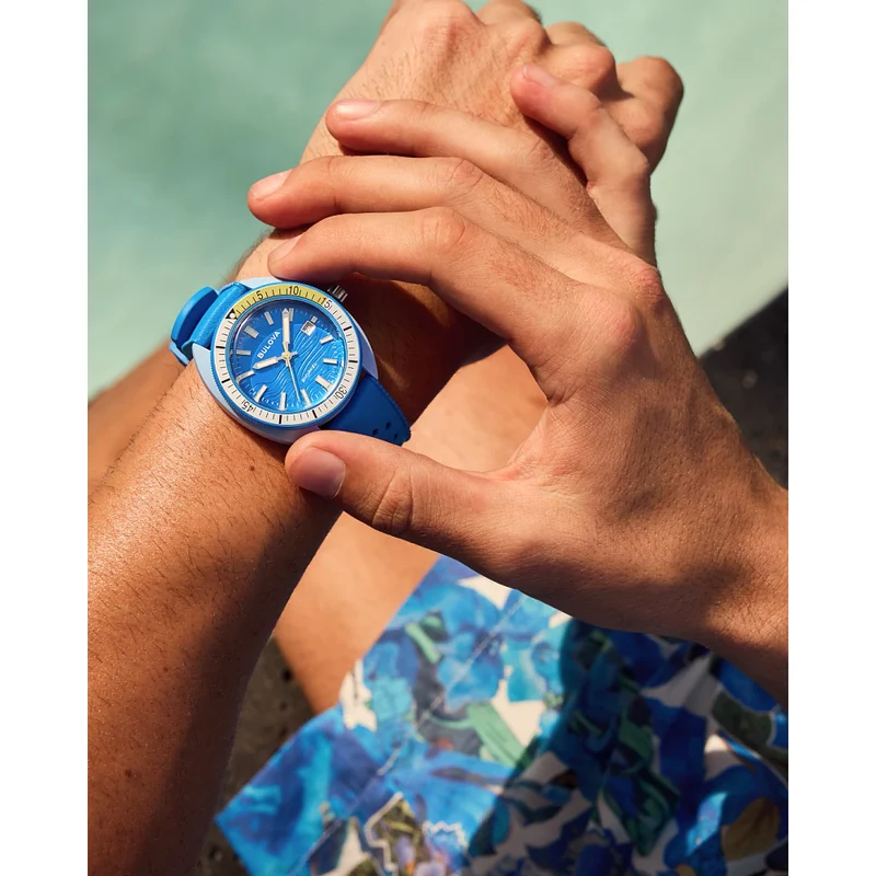 Bulova Snorkel Blue Tang Fish 98B445