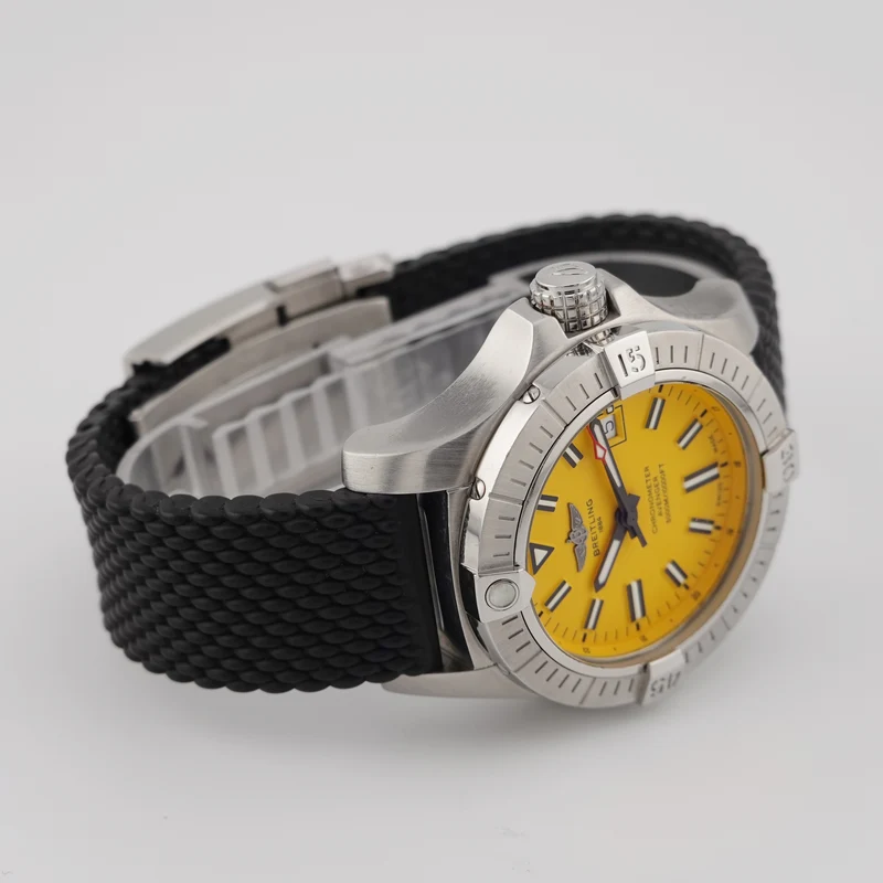 Breitling Avenger "Seawolf" Stahl A17319 - 2023