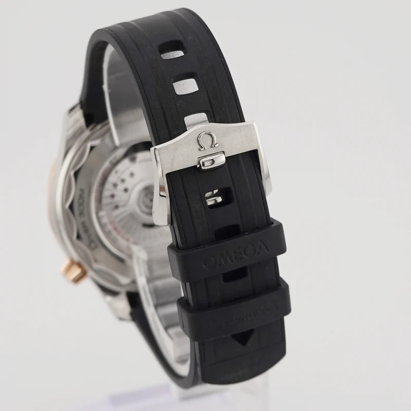 Omega Seamaster Diver 300 Stahl/Roségold 210.22.42.20.01.002 - 2020