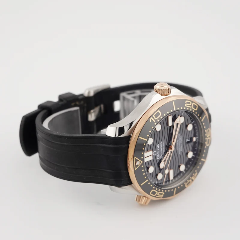 Omega Seamaster Diver 300 Stahl/Roségold 210.22.42.20.01.002 - 2020