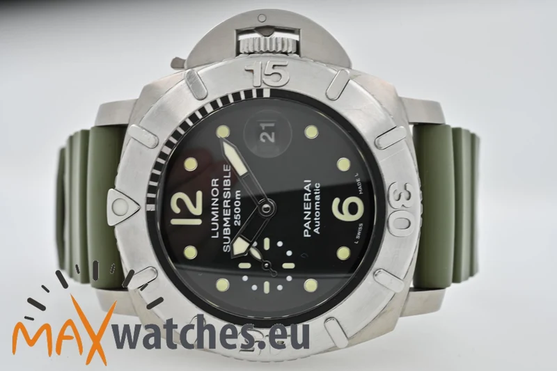 Panerai Luminor Submersible 2500m Limited Edition PAM00285 PAM 285