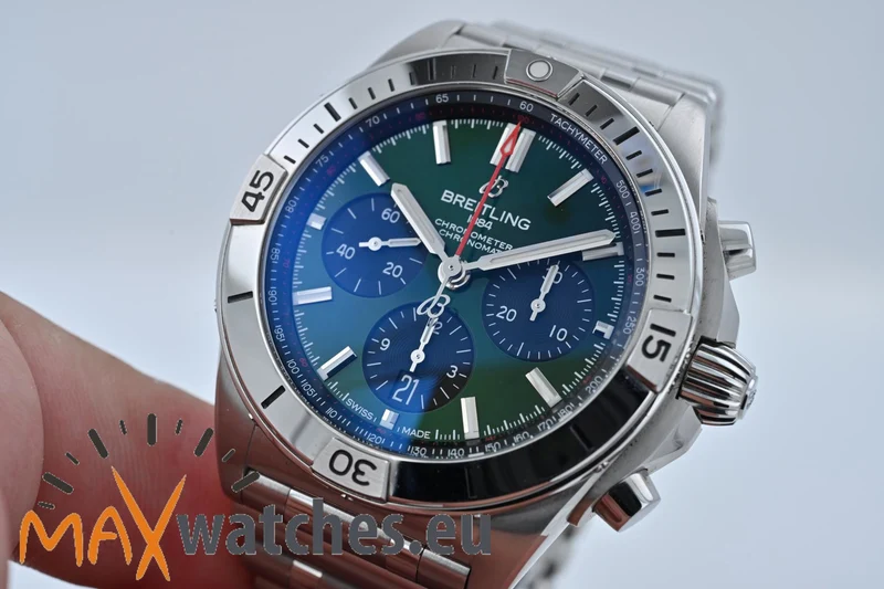 Breitling Chronomat 42 B01 Bentley Green AB01343A1L1A1