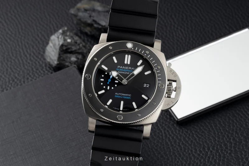 Panerai Submersible titanium automatic men's watch PAM01389 VP: 11300EUR [2605763]