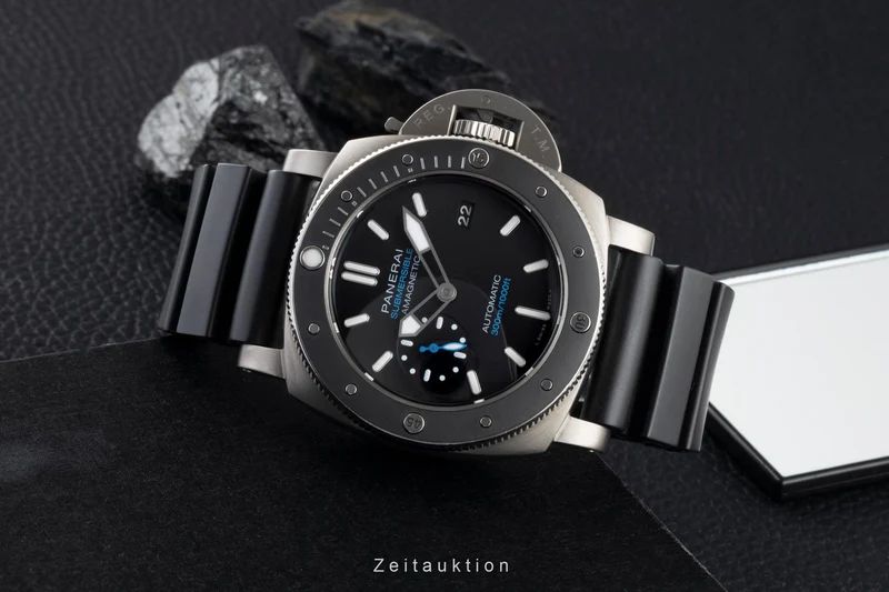 Panerai Submersible titanium automatic men's watch PAM01389 VP: 11300EUR [2605763]