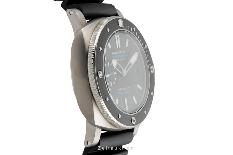 Panerai Submersible titanium automatic men's watch PAM01389 VP: 11300EUR [2605763]