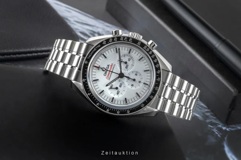 Omega Speedmaster Moonwatch chronograph steel manual winding men's watch 310.30.42.50.04.001 LP: 8800EUR [2605635]