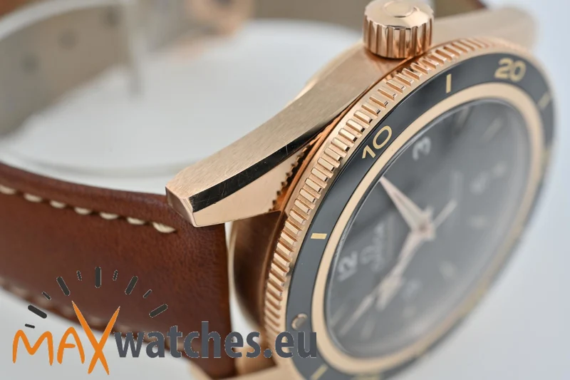 Omega Seamaster 300 18k Roségold Rose Gold 23362412101002 41mm