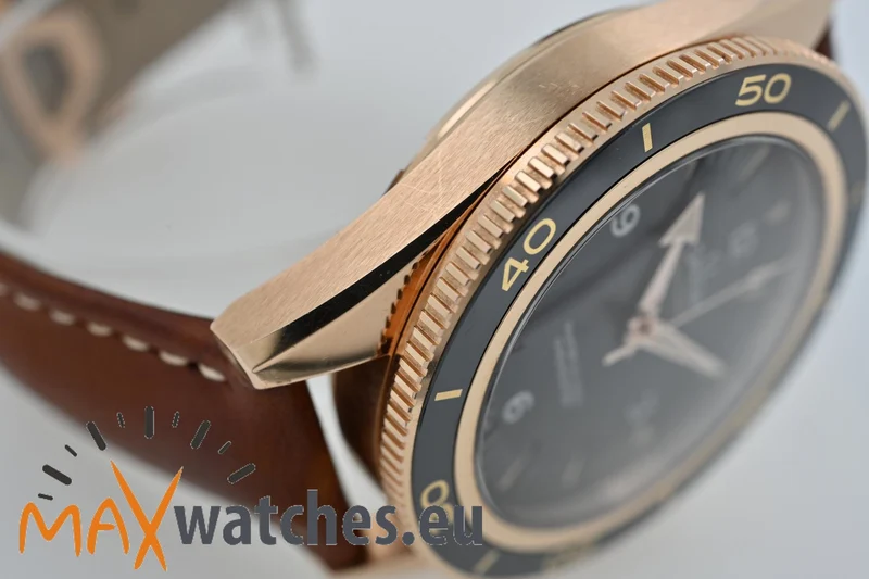 Omega Seamaster 300 18k Roségold Rose Gold 23362412101002 41mm