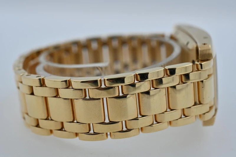 Cartier Tank Americaine XL 18k Yellow Gold 1725 Großes Modell Service 2023 120g