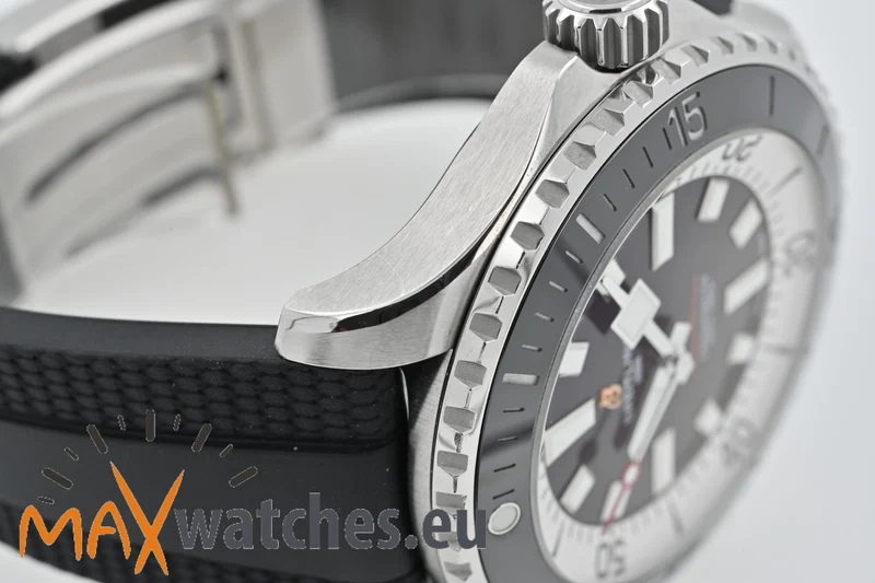 Breitling Superocean 46 46mm A17378211B1S1 Black Dial