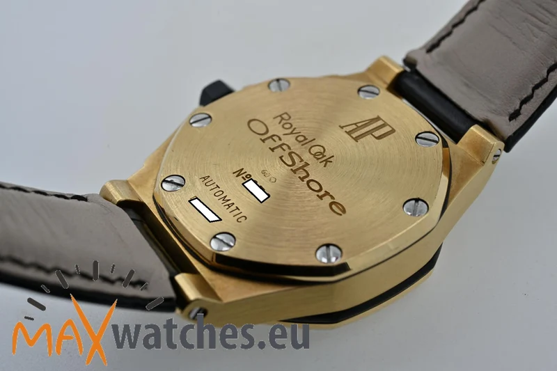 Audemars Piguet Royal Oak Offshore Triple Calendar Date 18k Yellow Gold 25808