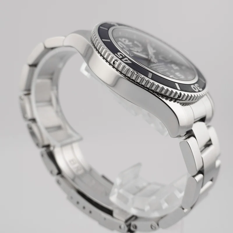 Breitling Superocean II 41 Stahl A17365D1 - 2016