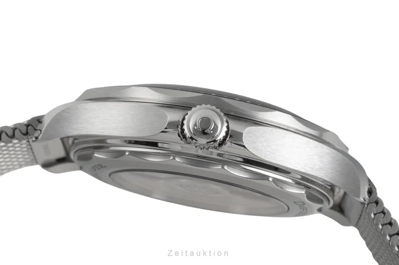 Omega Seamaster steel automatic men's watch 210.30.42.20.01.010 LP: 7100EUR [2605687]