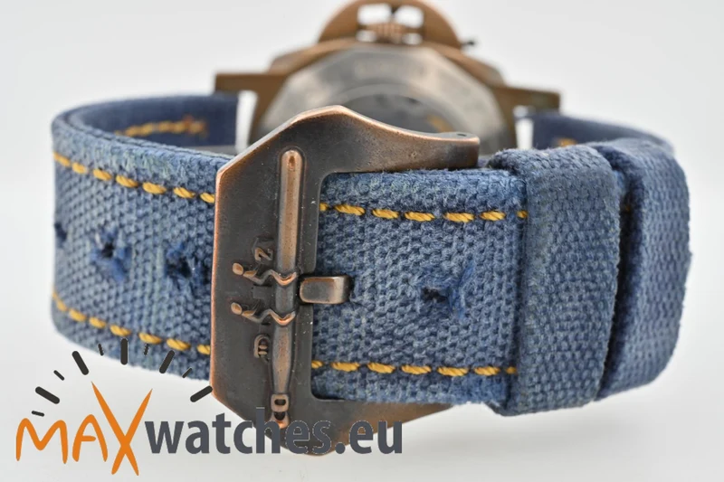 Panerai Luminor Submersible 1950 3 Days Bronze Bronzo PAM 671 Limited 47mm Blue Dial