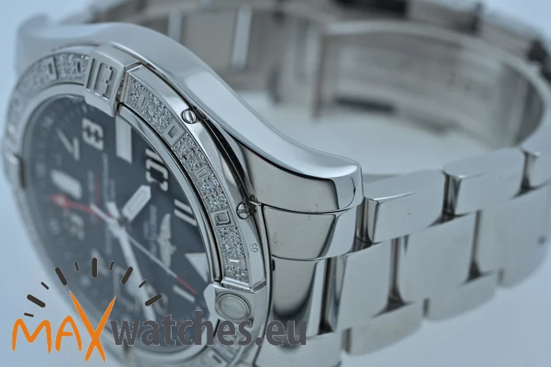 Breitling Avenger II GMT A3239053 Diamond Bezel