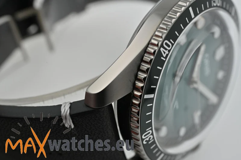 Oris Diving Divers Sixty-Five Mr. Porter Limited Edition 01 400 7772 4217