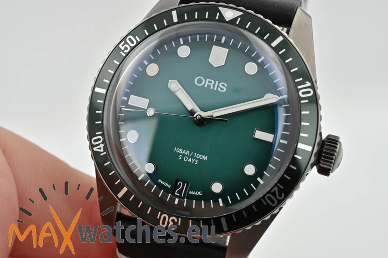 Oris Diving Divers Sixty-Five Mr. Porter Limited Edition 01 400 7772 4217