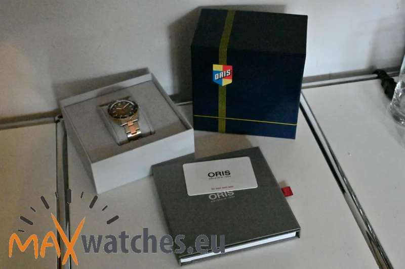 Oris Diving Divers Sixty-Five 01 733 7707 4356 Bronze Steel