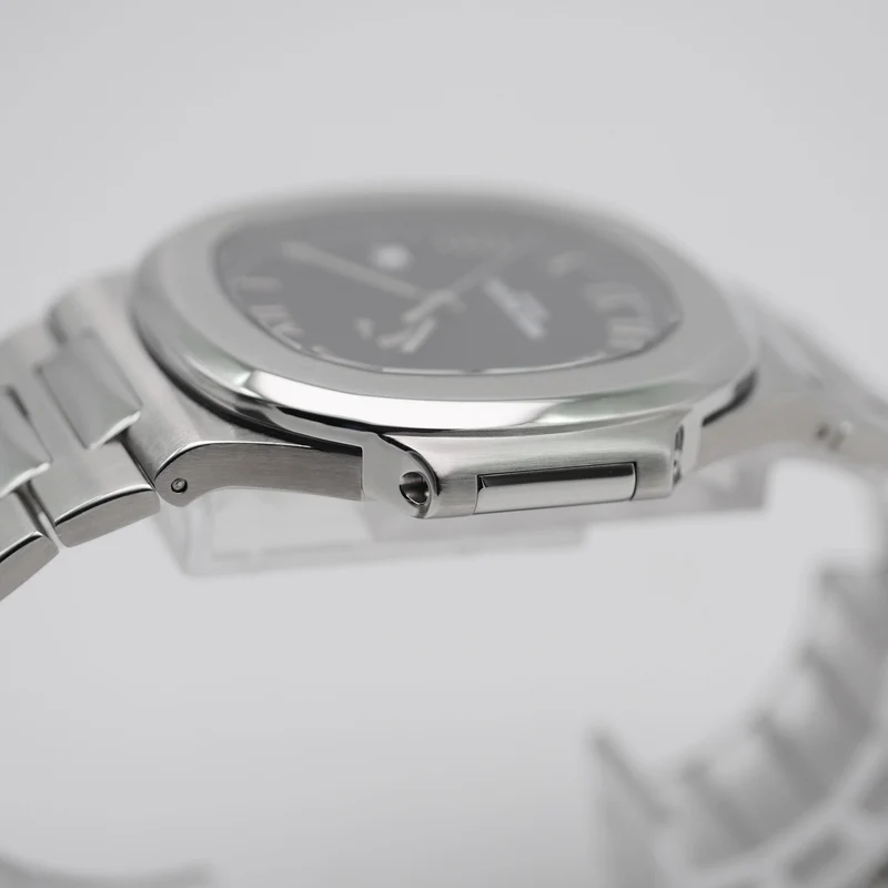 Patek Philippe Nautilus Stahl 3710/1A - 2001