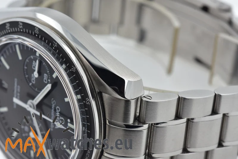 Omega Speedmaster Professional Chronograph Moonwatch 31130445101002 44mm