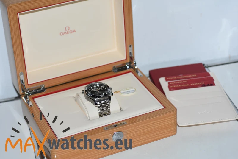 Omega Seamaster Professional Diver Chronograph 44 mm 21030445101001