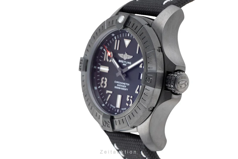 Breitling Avenger Seawolf titanium automatic men's watch V17319 LP: 5350EUR [2605565]