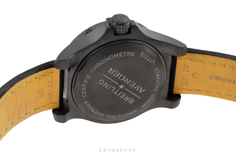 Breitling Avenger Seawolf titanium automatic men's watch V17319 LP: 5350EUR [2605565]
