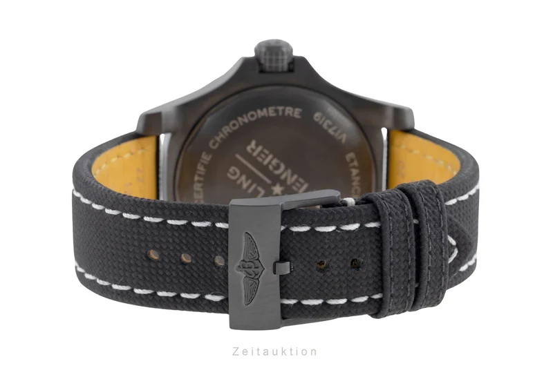 Breitling Avenger Seawolf titanium automatic men's watch V17319 LP: 5350EUR [2605565]