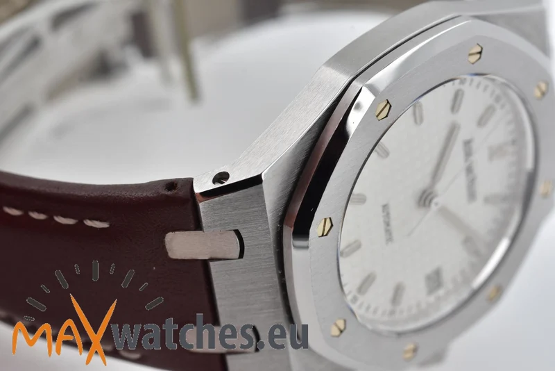 Audemars Piguet Royal Oak Silver Dial Pictet & Cie Limited 15189ST.OO.D083CU.01 36mm