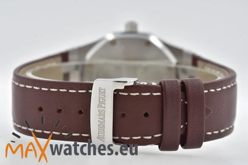 Audemars Piguet Royal Oak Silver Dial Pictet & Cie Limited 15189ST.OO.D083CU.01 36mm