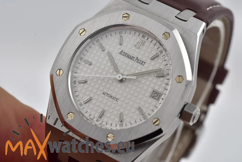 Audemars Piguet Royal Oak Silver Dial Pictet & Cie Limited 15189ST.OO.D083CU.01 36mm