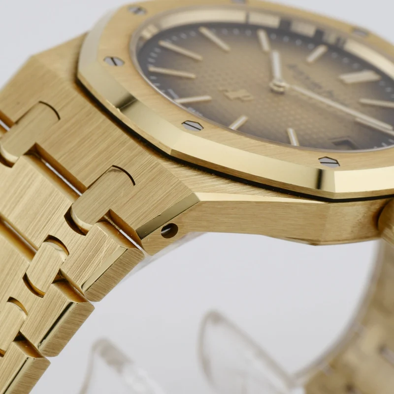 Audemars Piguet Royal Oak ''Jumbo'' Ultra Thin Gelbgold 16202BA.OO.1240BA.02 - 2024