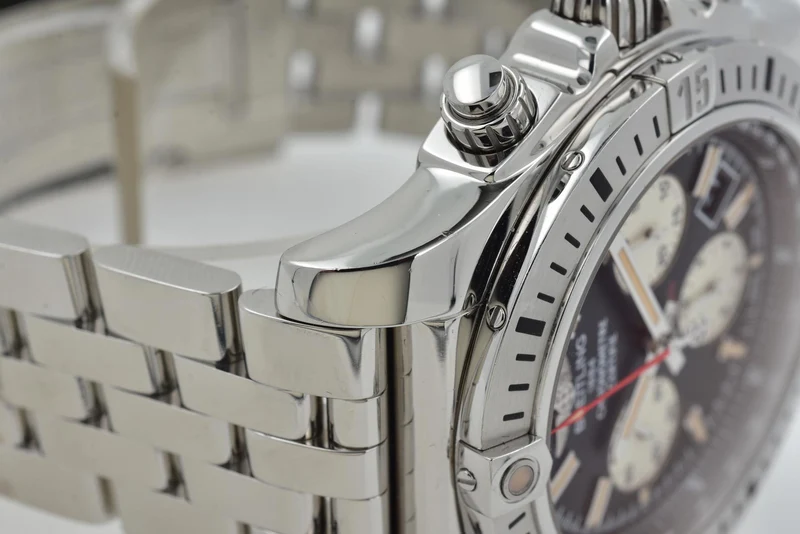 Breitling Chronomat 44 Airborne Chronograph Edition Speciale Airborne AB0115