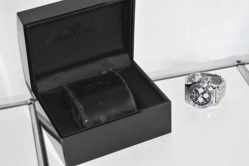 Breitling Chronomat 44 Airborne Chronograph Edition Speciale Airborne AB0115