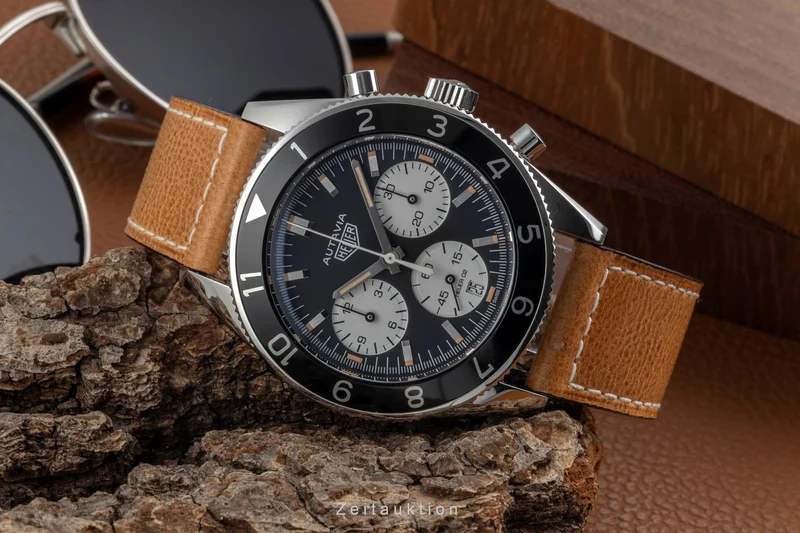Tag Heuer Autavia chronograph steel automatic men's watch CBE2110 [2605533]