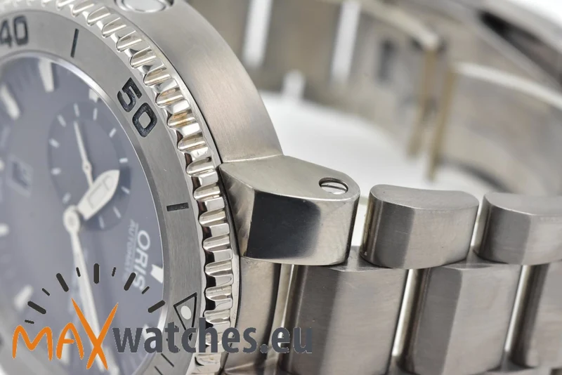 Oris Aquis Small Date Titanium 01 743 7664 7253