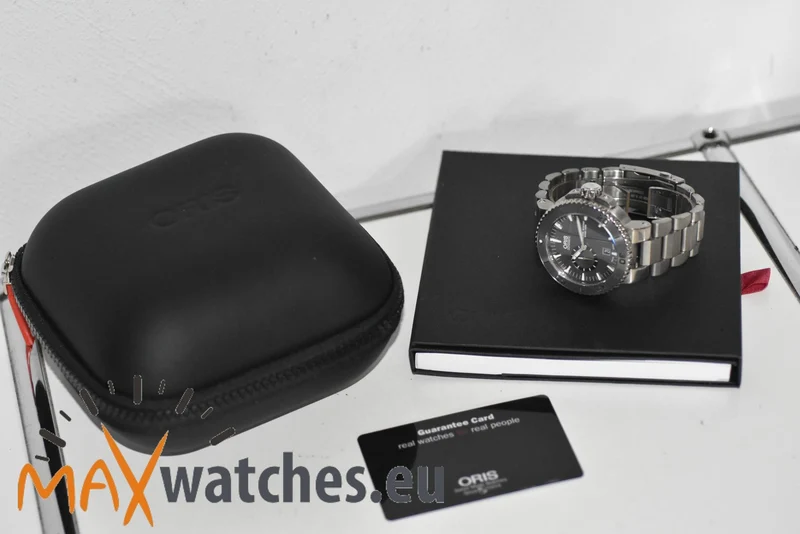 Oris Aquis Small Date Titanium 01 743 7664 7253