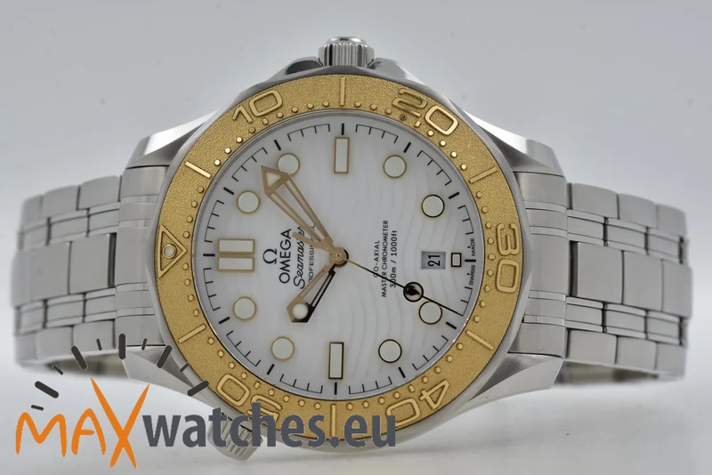 Omega Seamaster 300 Professional Chronometer Paris 2024 Steel Gold 52221422004001