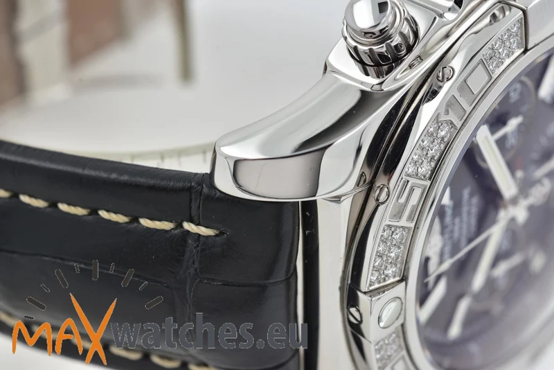 Breitling Chronomat 44 B01 AB0110AA Chronograph Diamond Bezel
