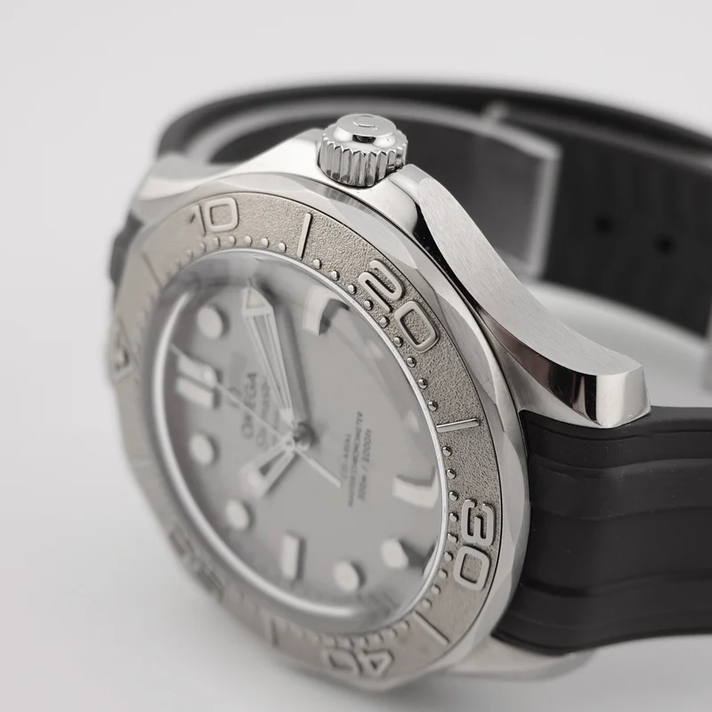 Omega Seamaster Diver 300M Stahl 210.32.42.20.06.002 - 2026
