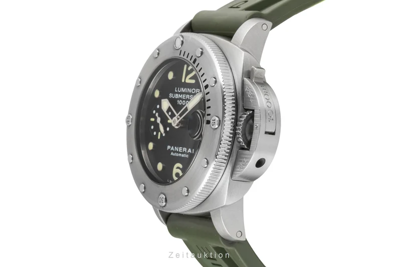 Panerai Submersible steel automatic men's watch PAM00243 [2605296]