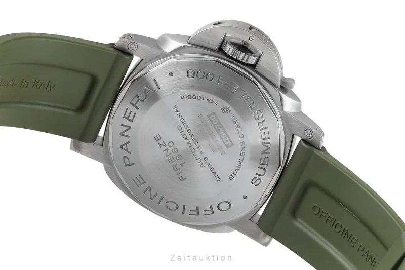 Panerai Submersible steel automatic men's watch PAM00243 [2605296]