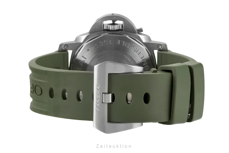 Panerai Submersible steel automatic men's watch PAM00243 [2605296]