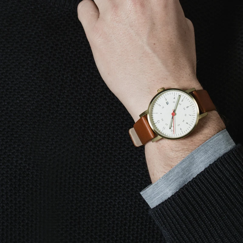 V03D Date | ANALOGUHR mit Datum | David Ericsson | VOID Watches