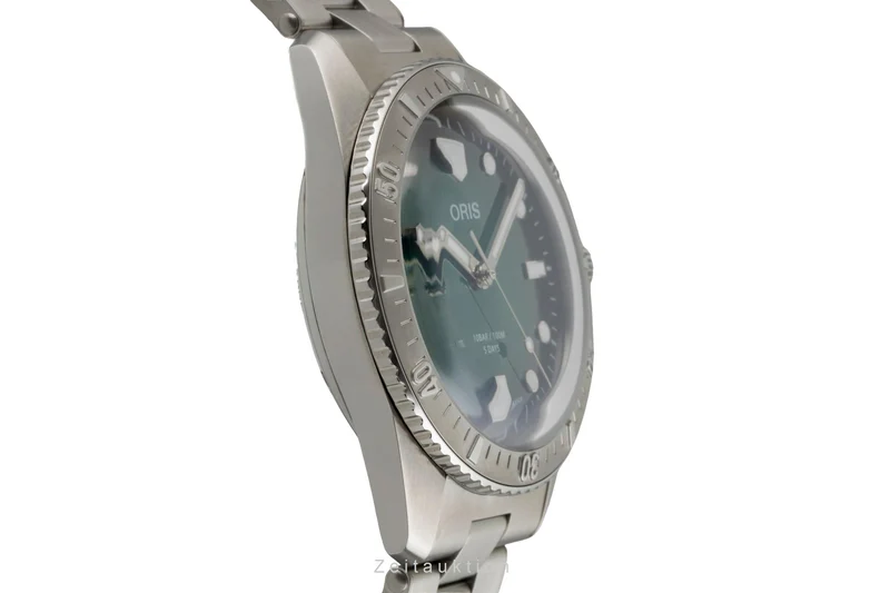 Oris Divers Sixty-Five steel automatic men's watch 01 400 7774 4057-07 8 19 18 LP: 3600EUR [2605156]
