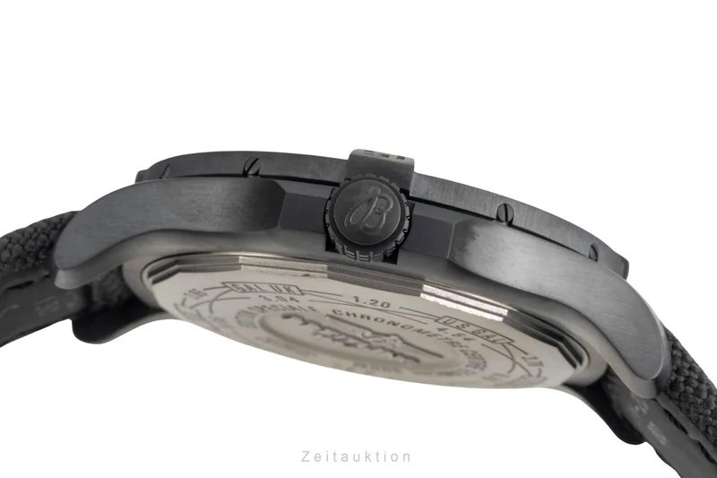 Breitling Avenger titanium automatic men's watch V17310 [2605523]
