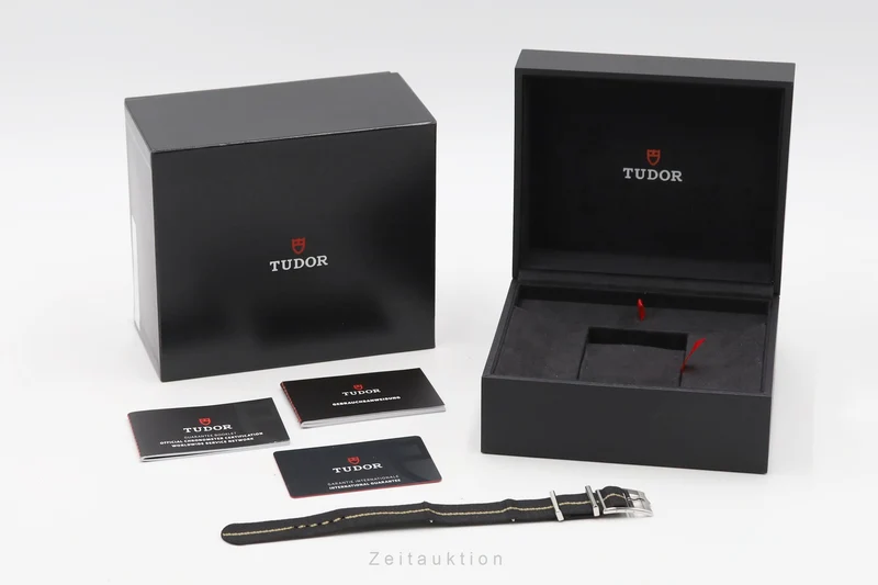 Tudor Black Bay steel automatic men's watch M79030N-0003 LP: 4720EUR [2605059]