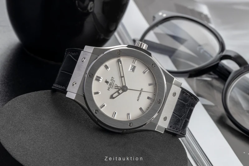 Hublot Classic Fusion titanium automatic men's watch 542.NX.2611.LR LP: 9200EUR [2604870]