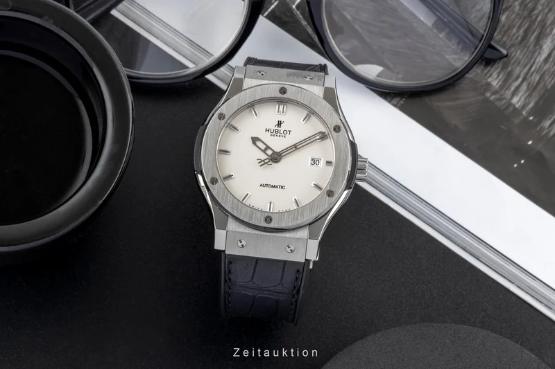 Hublot Classic Fusion titanium automatic men's watch 542.NX.2611.LR LP: 9200EUR [2604870]